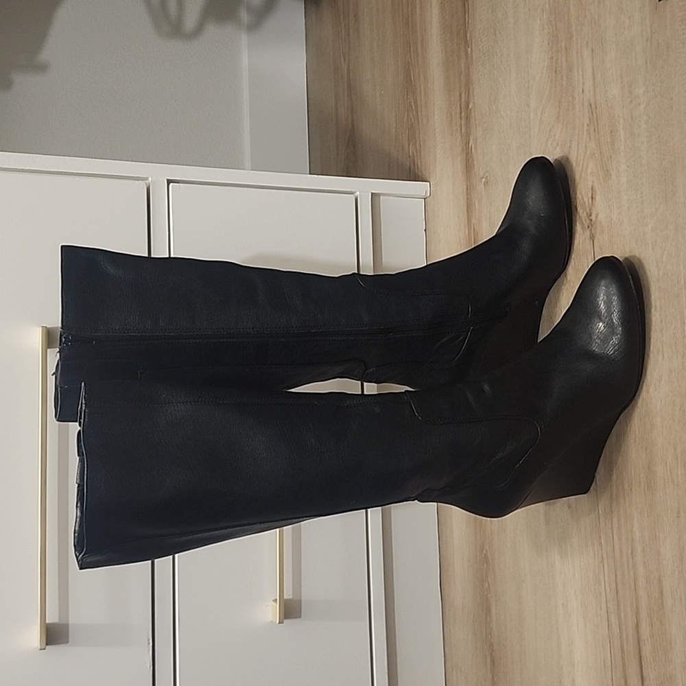 Nine West Platform Boots Size 12M